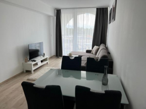 Zoe Apartman